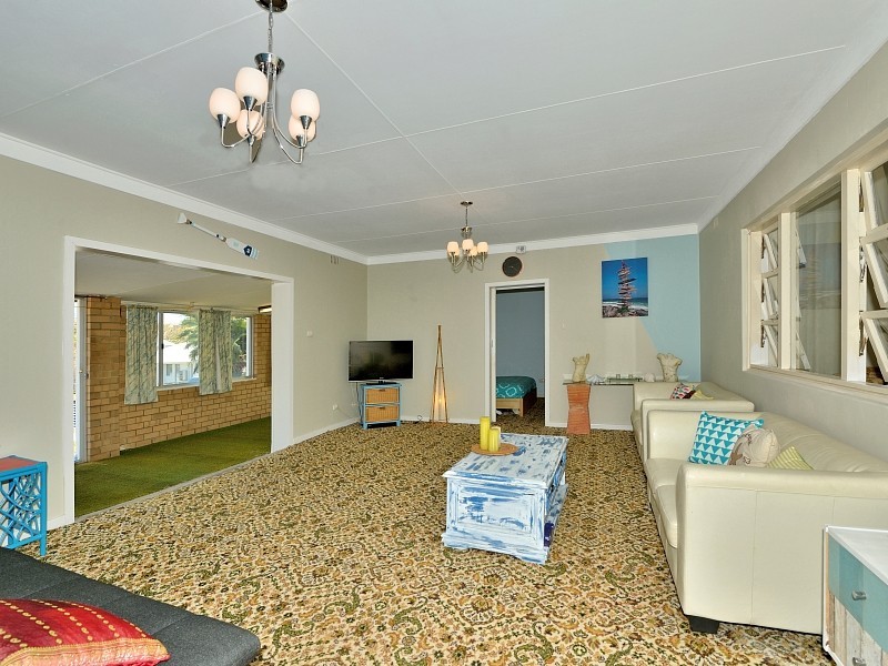 27a Cooranga Road, Falcon WA 6210