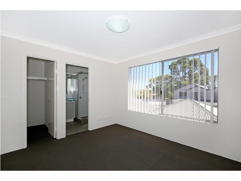 24A Eacott Street, Mandurah WA 6210