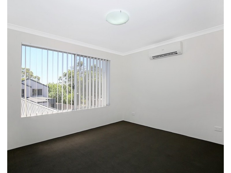 24B Eacott Street, Mandurah WA 6210