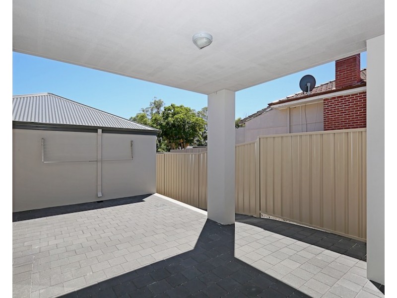 24B Eacott Street, Mandurah WA 6210