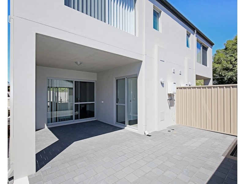 24B Eacott Street, Mandurah WA 6210