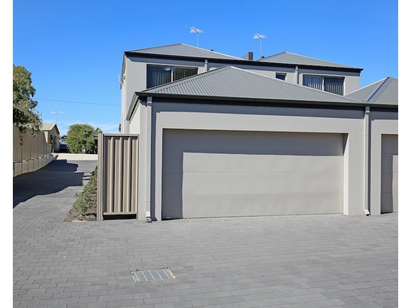 24B Eacott Street, Mandurah WA 6210