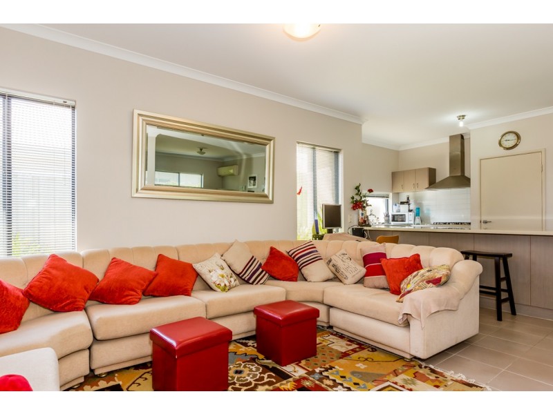 14 Butcherbird Loop, Erskine WA 6210