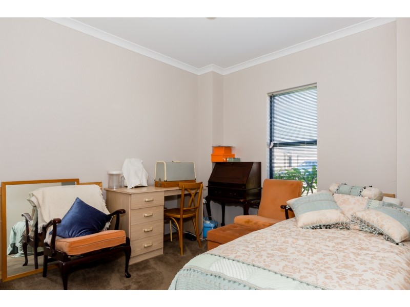 14 Butcherbird Loop, Erskine WA 6210