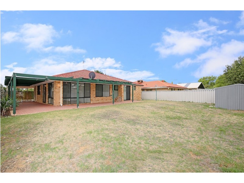 13 Cleveland Court, Meadow Springs WA 6210
