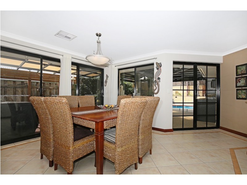 29 Hibbertia Follow, Halls Head WA 6210