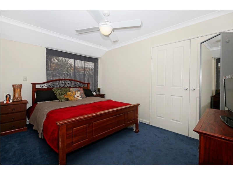 29 Hibbertia Follow, Halls Head WA 6210