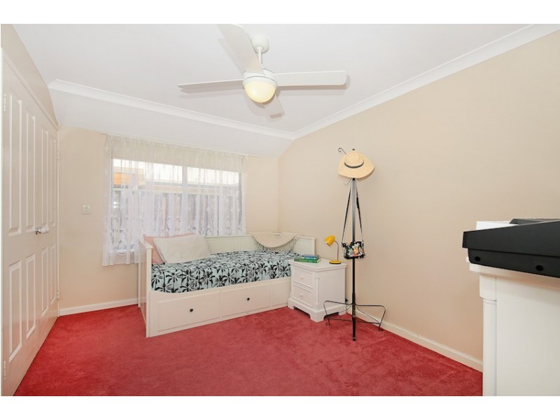 29 Hibbertia Follow, Halls Head WA 6210