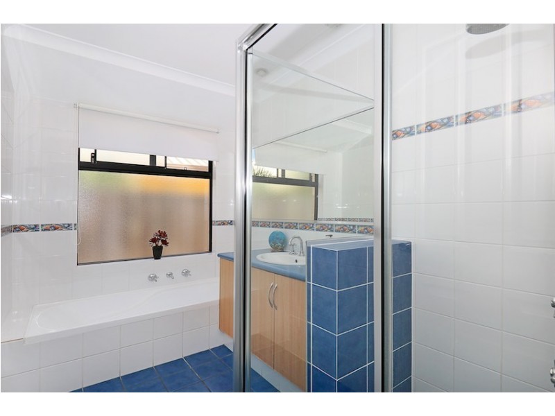 29 Hibbertia Follow, Halls Head WA 6210