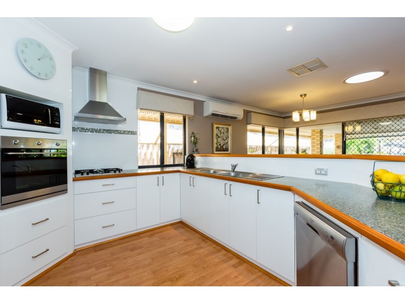 25 Grayswood Retreat, Erskine WA 6210