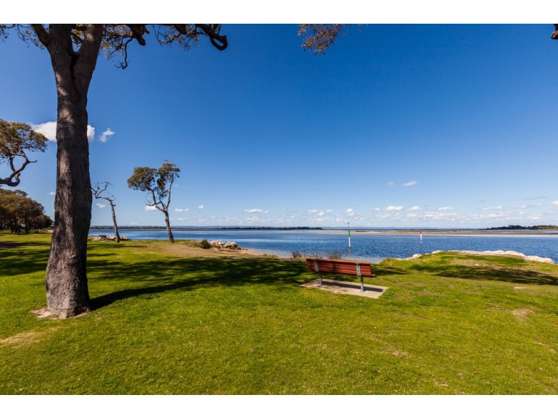 25 Grayswood Retreat, Erskine WA 6210