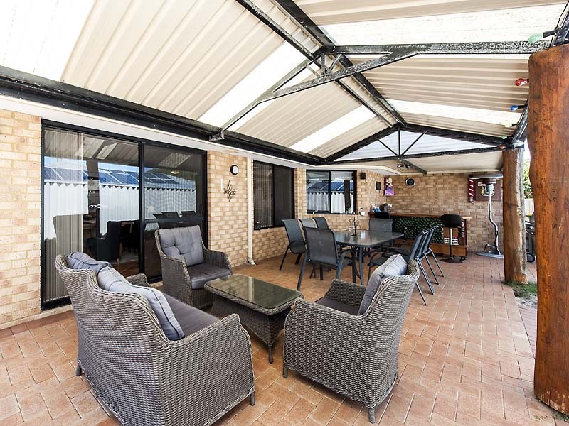 14 Waxberry Close, Halls Head WA 6210