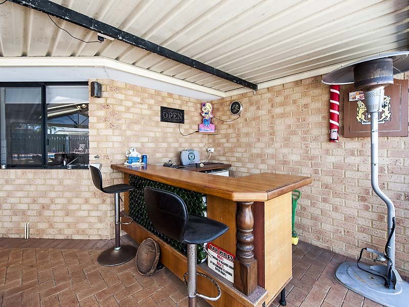 14 Waxberry Close, Halls Head WA 6210