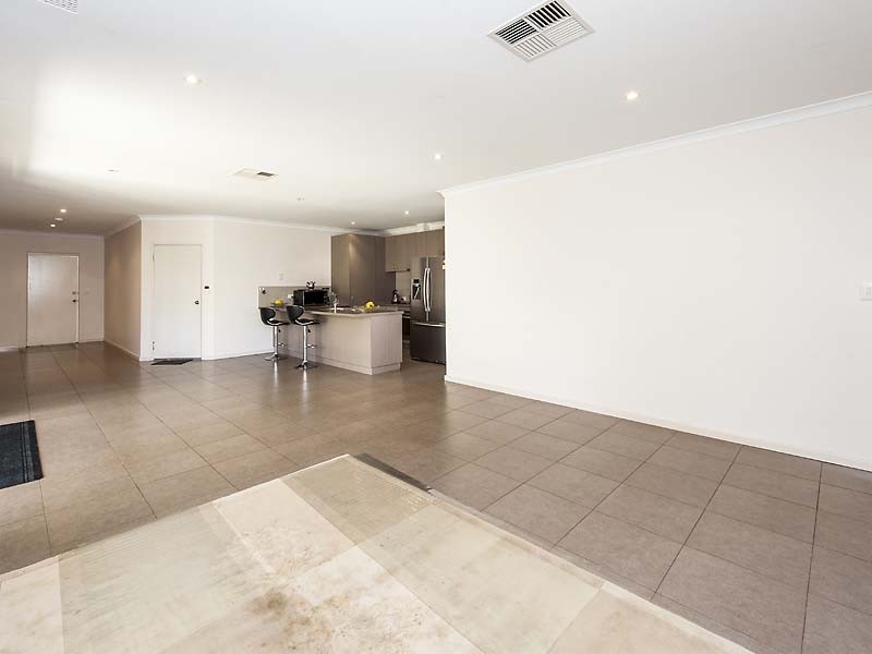 94 Hudson Drive, Dudley Park WA 6210