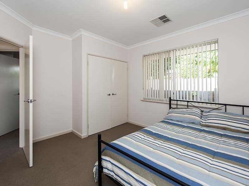 94 Hudson Drive, Dudley Park WA 6210