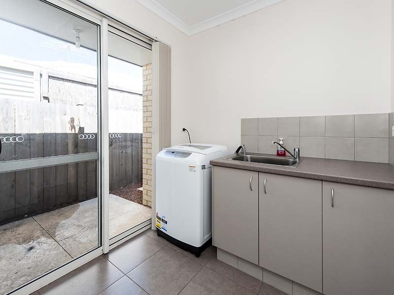 94 Hudson Drive, Dudley Park WA 6210