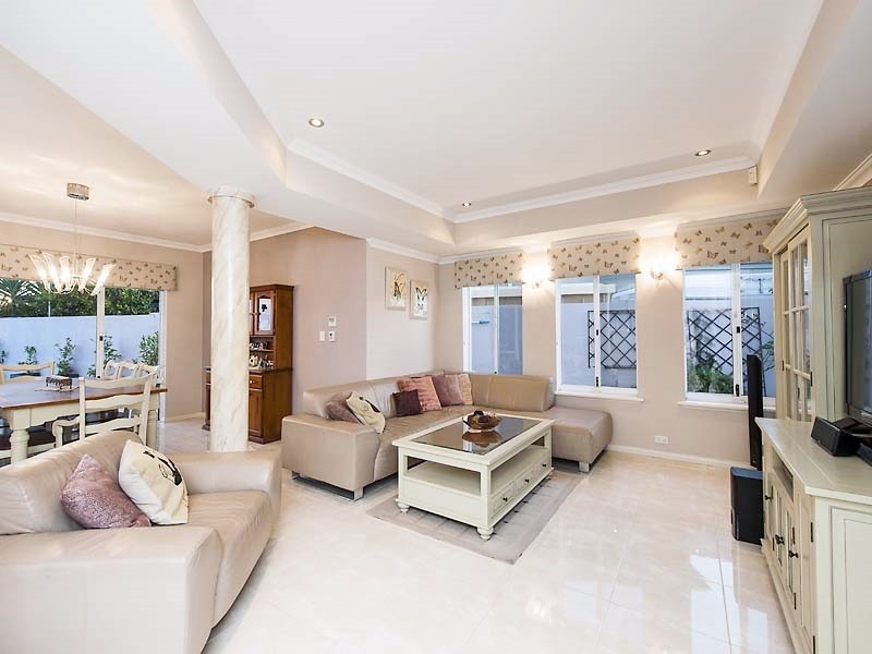 48 Governor Drive, Falcon WA 6210