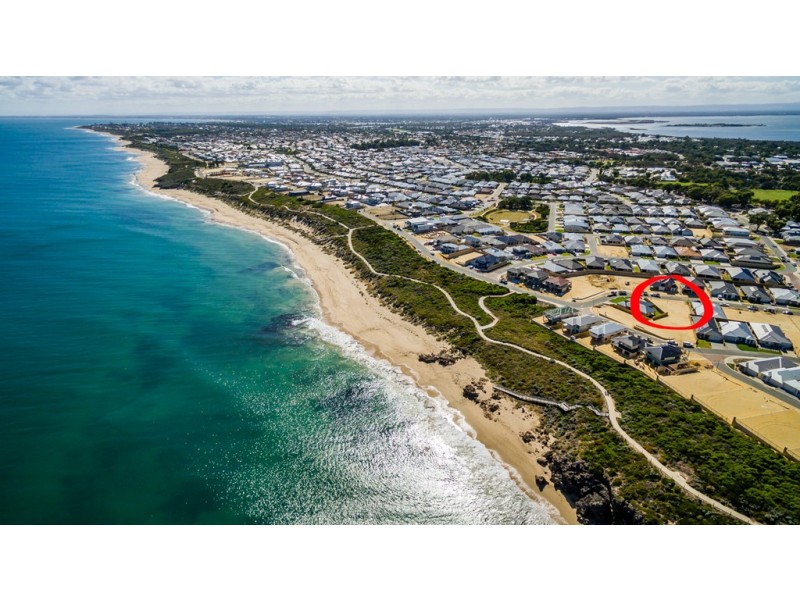52 Torwood Edge, Halls Head WA 6210