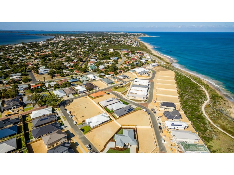 52 Torwood Edge, Halls Head WA 6210