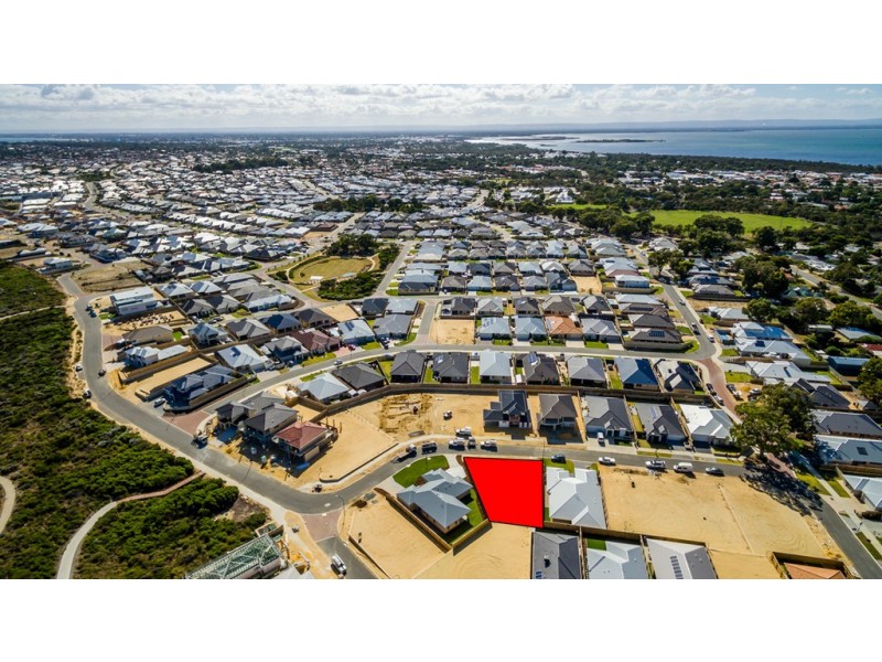 52 Torwood Edge, Halls Head WA 6210