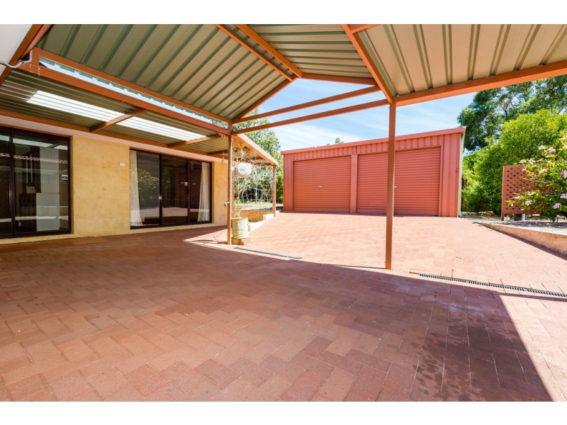 5 Aberdeen Close, Halls Head WA 6210