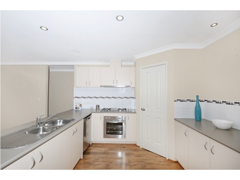 199 Peelwood Parade, Halls Head WA 6210