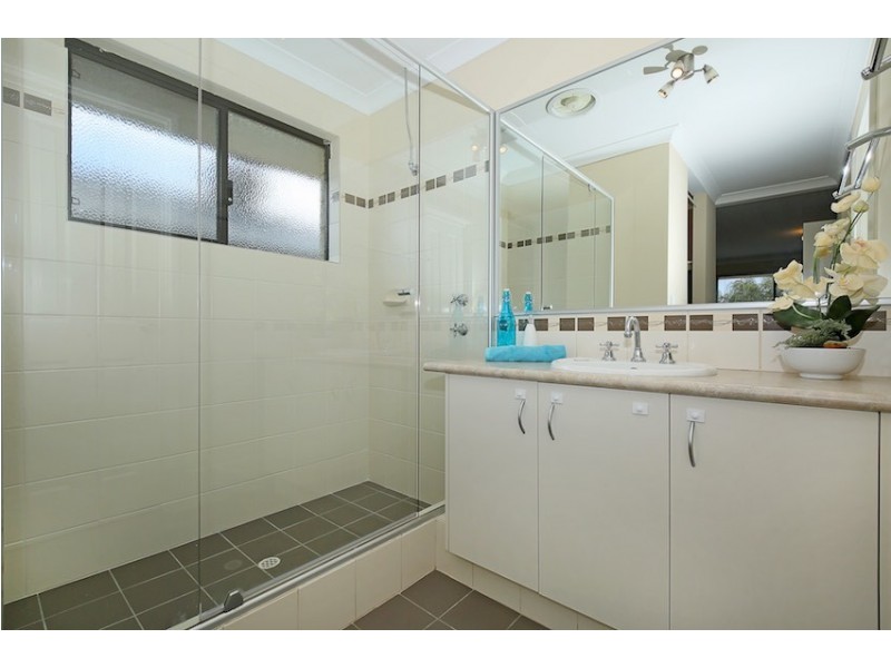 199 Peelwood Parade, Halls Head WA 6210