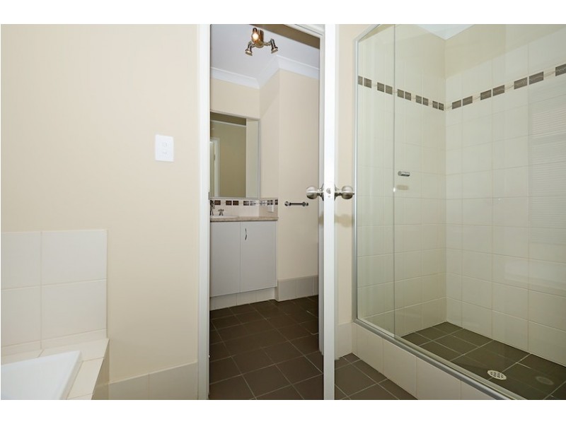 199 Peelwood Parade, Halls Head WA 6210