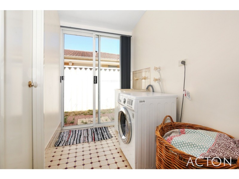 32 Willow Gardens, South Yunderup WA 6208