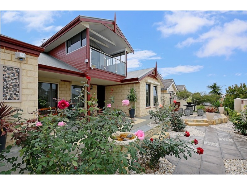 34 Dampier Avenue, Falcon WA 6210