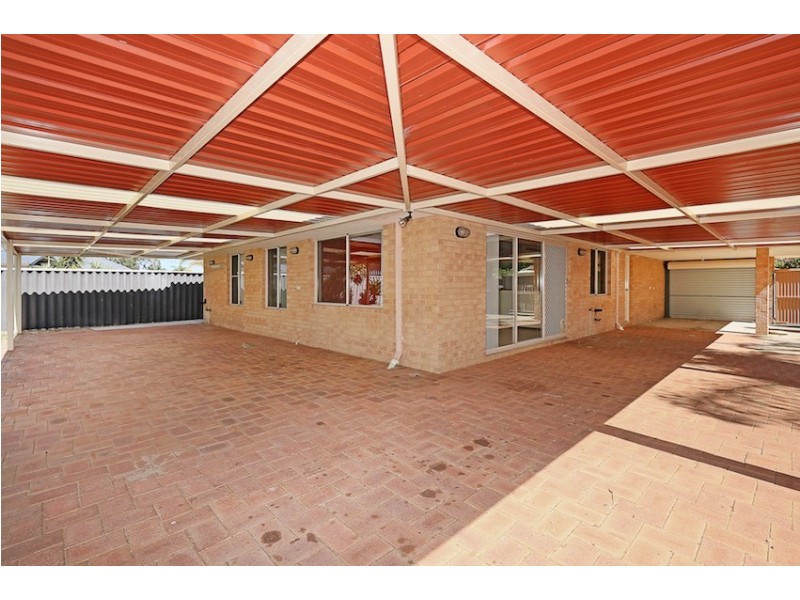 4 Shanto Court, Dudley Park WA 6210