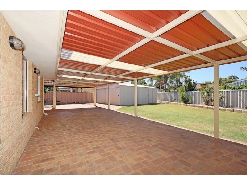 4 Shanto Court, Dudley Park WA 6210
