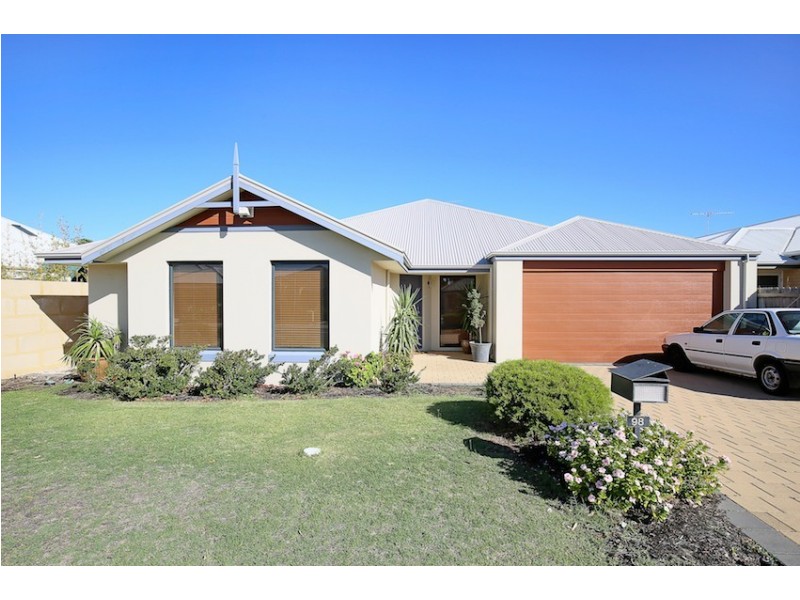 98 Hudson Drive, Dudley Park WA 6210