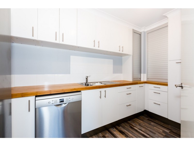 30 Erins Isle, Dudley Park WA 6210