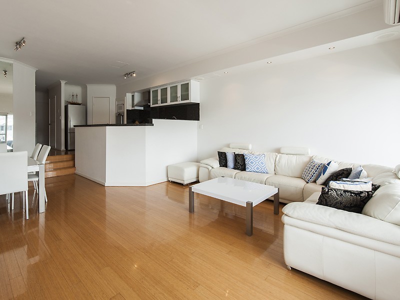 12/20 Baruna Court, Halls Head WA 6210