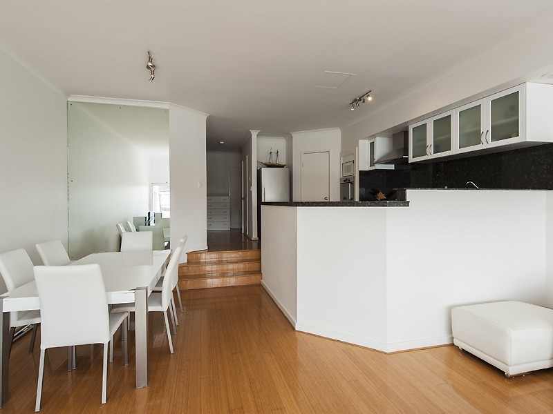 12/20 Baruna Court, Halls Head WA 6210