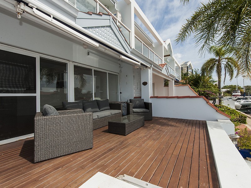 12/20 Baruna Court, Halls Head WA 6210