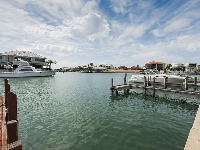 12/20 Baruna Court, Halls Head WA 6210