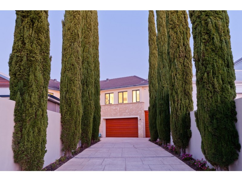 10 Santavea Mews, Halls Head WA 6210