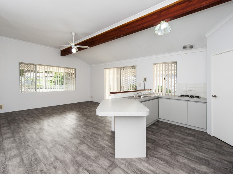 4 Tacoma Loop, Dudley Park WA 6210