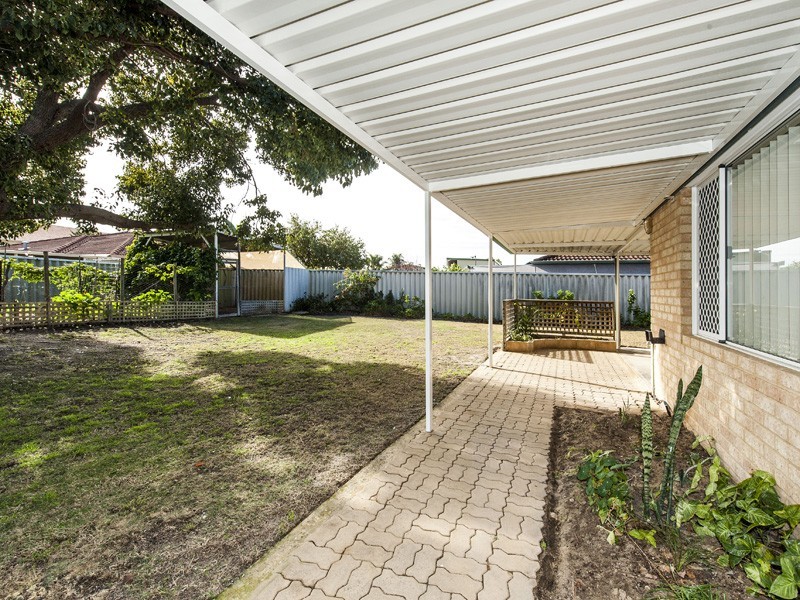 4 Tacoma Loop, Dudley Park WA 6210