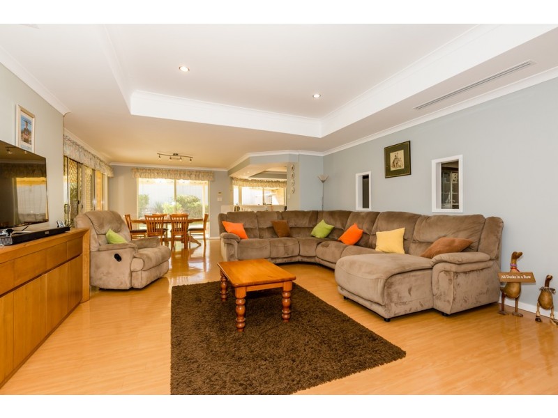 11 Inneston Place, Dawesville WA 6211