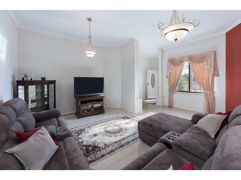 6 Gifford Rise, Meadow Springs WA 6210