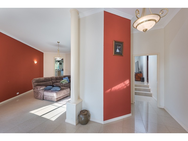 6 Gifford Rise, Meadow Springs WA 6210