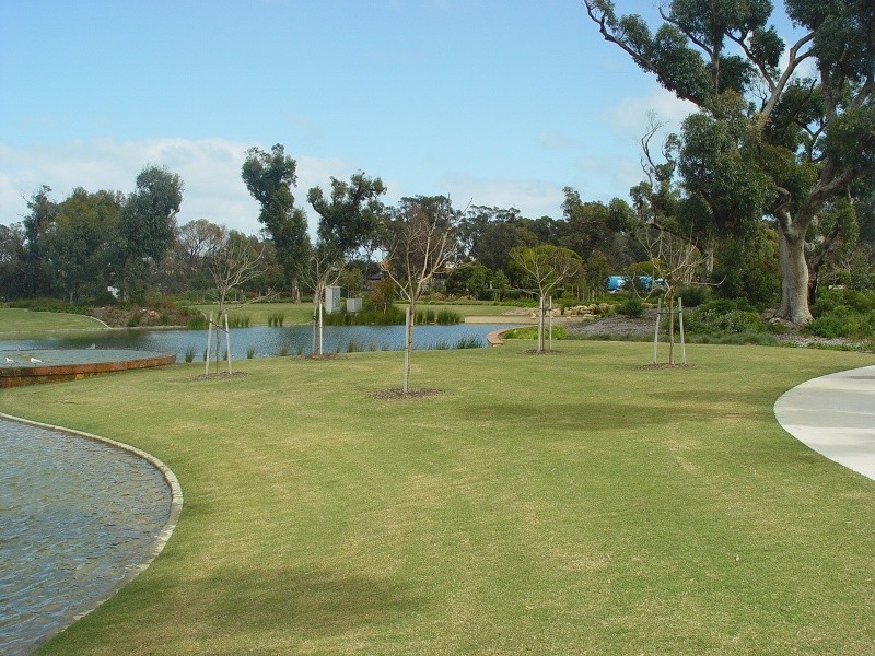 6 Gifford Rise, Meadow Springs WA 6210