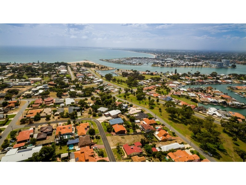 14a Dalrymple Terrace, Halls Head WA 6210