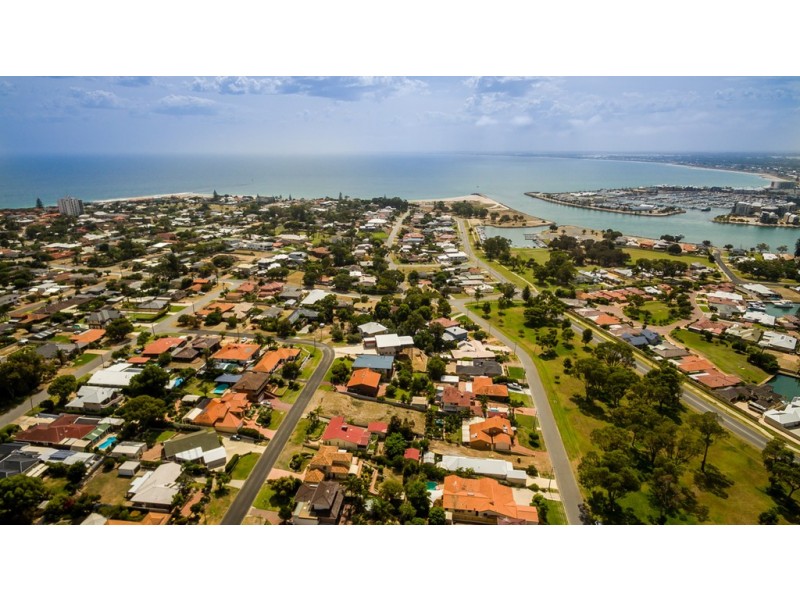 14a Dalrymple Terrace, Halls Head WA 6210