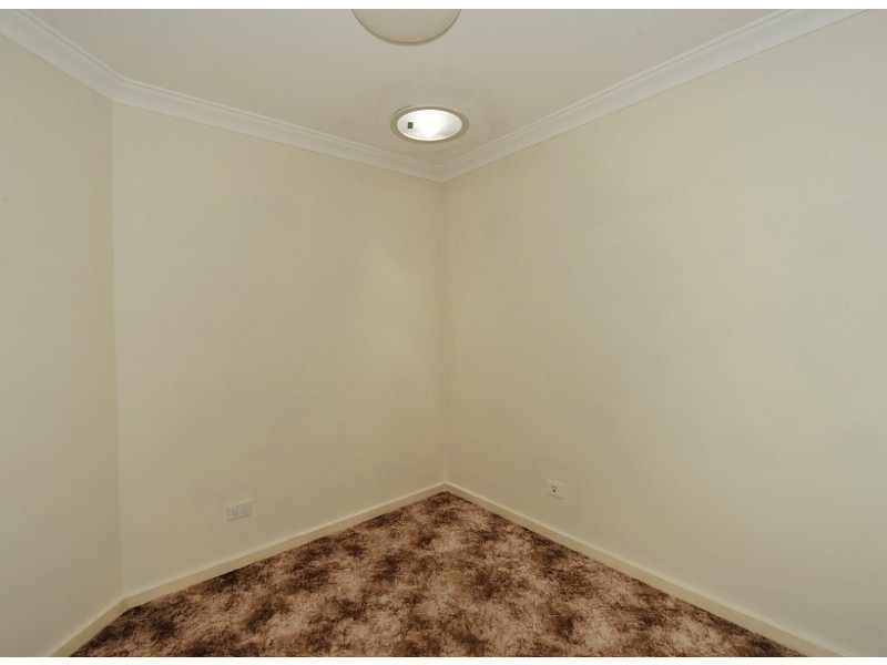 9 Condor Mews, Halls Head WA 6210