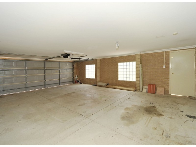 9 Condor Mews, Halls Head WA 6210