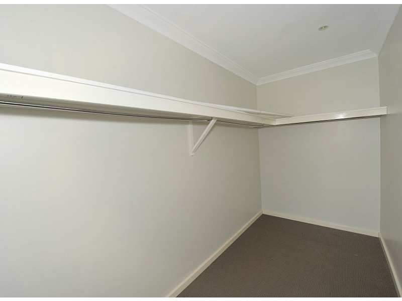 9 Condor Mews, Halls Head WA 6210